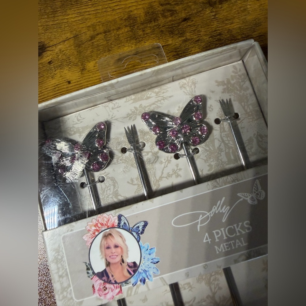 Dolly Parton Set of 4 Butterfly Appetizer Forks. NEW - Picture 2 of 4